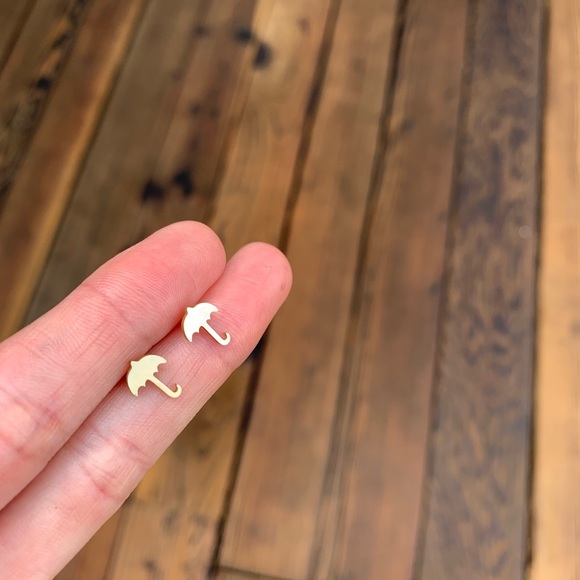 STAINLESS STEEL ♡ GOLD Umbrella Stud Earrings - Picture 2 of 4